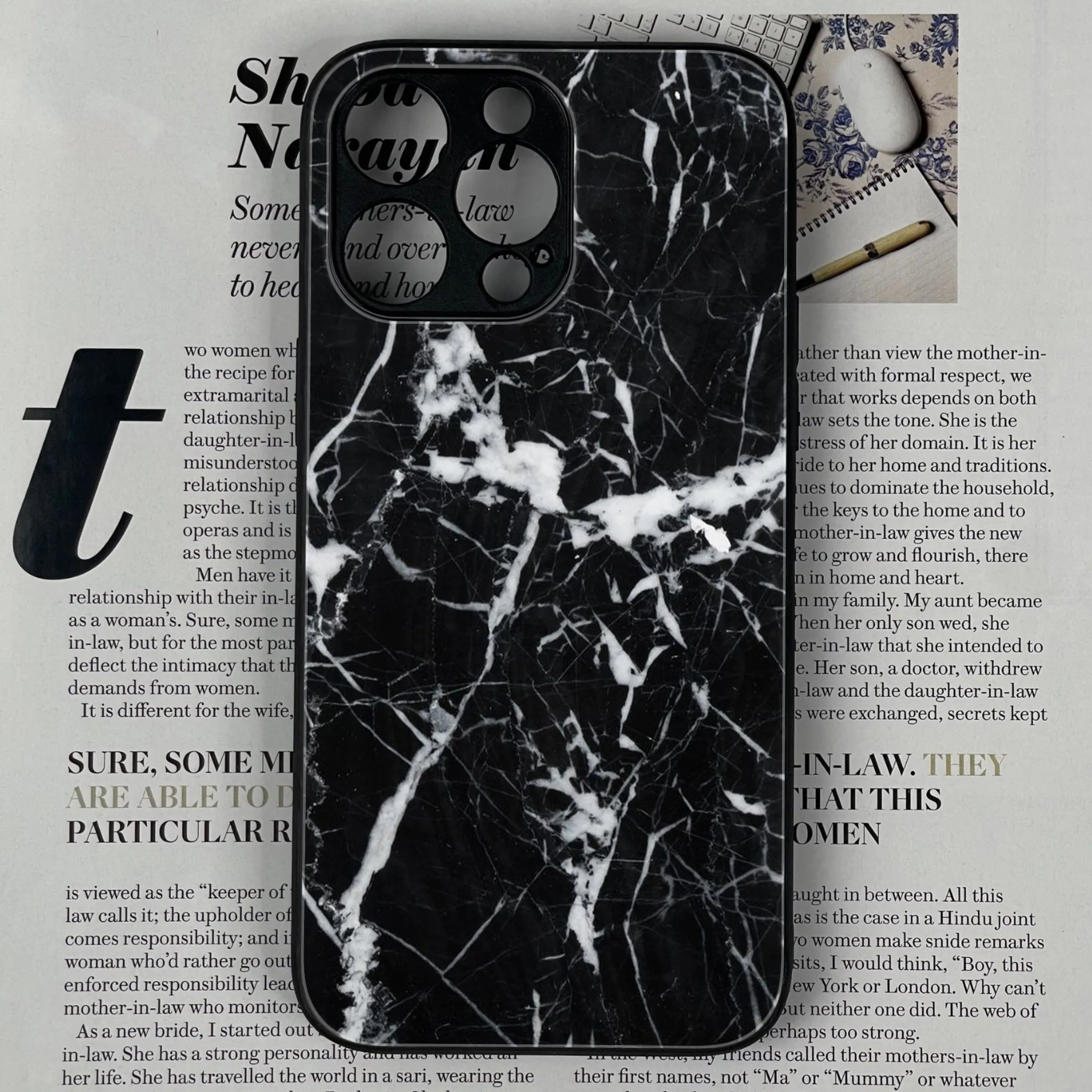Iphone 14 pro Max Black Marble Series Series Glossy Phone Case