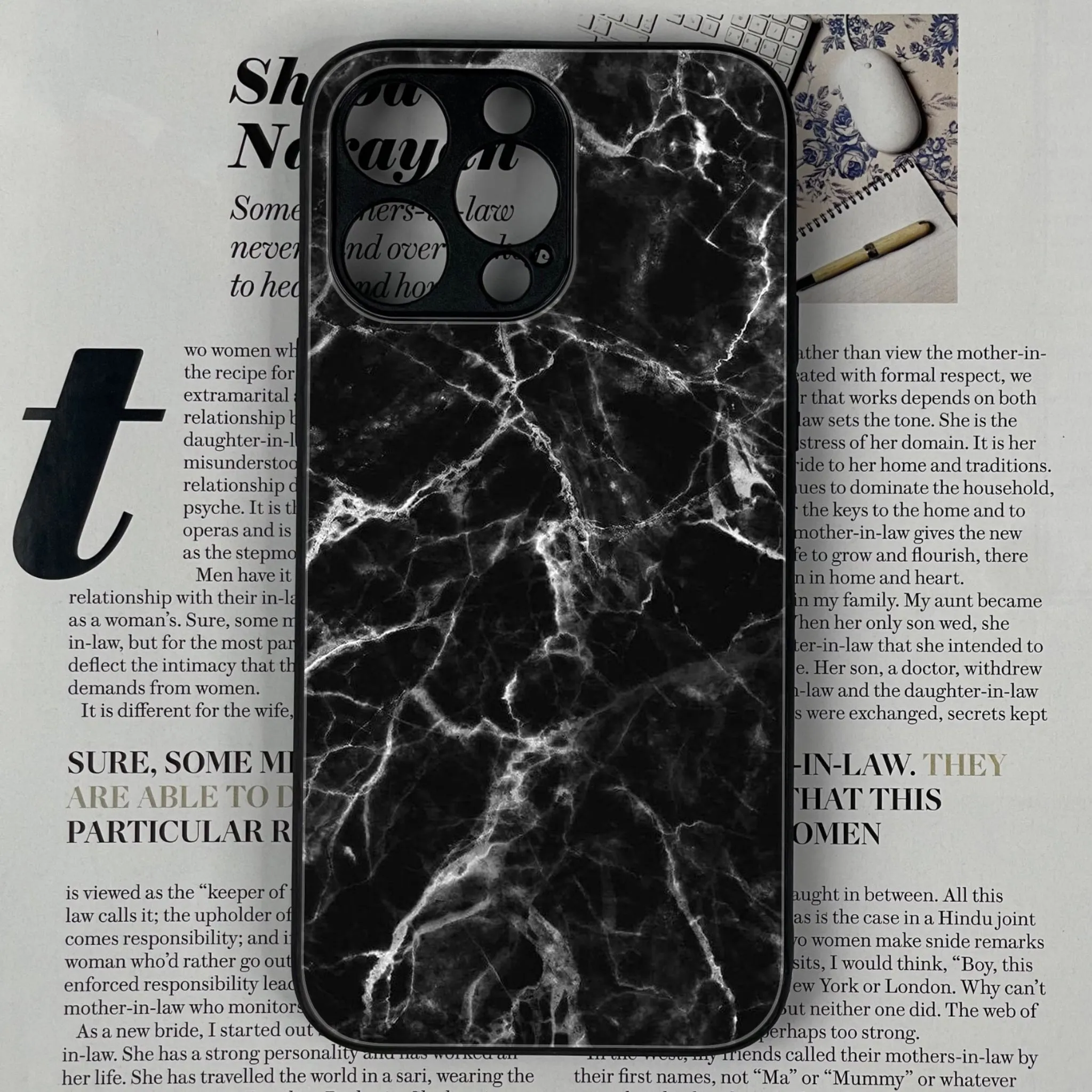 Iphone 14 pro Max Black Marble Series Series Glossy Phone Case