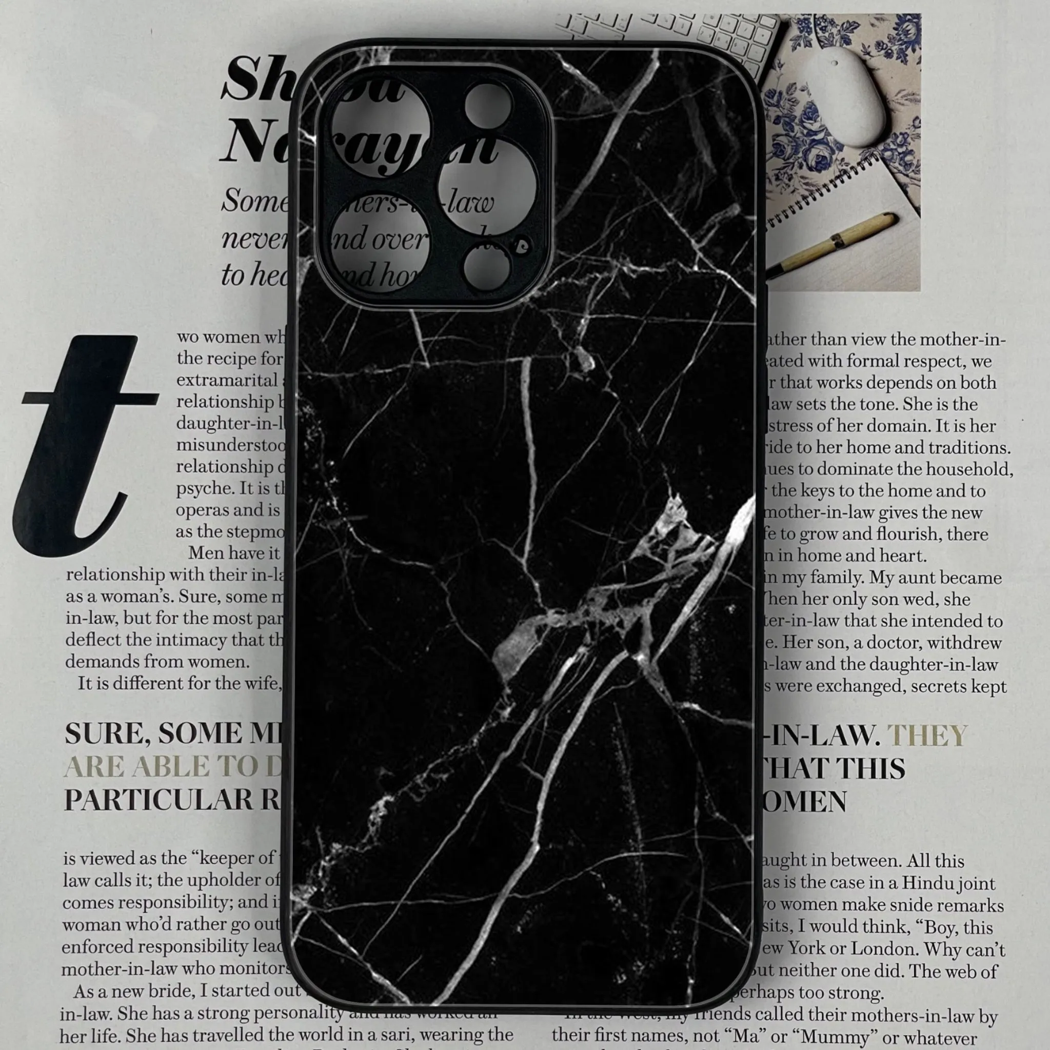 Iphone 14 pro Max Black Marble Series Series Glossy Phone Case