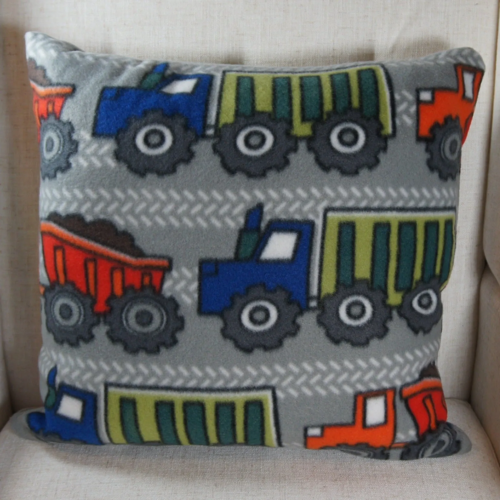 Pillows - Accent - Trucks - Classic - 18 inch