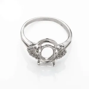 Ring with Oval Prongs Mounting and Cubic Zirconia Inlays in Sterling Silver 6x8mm