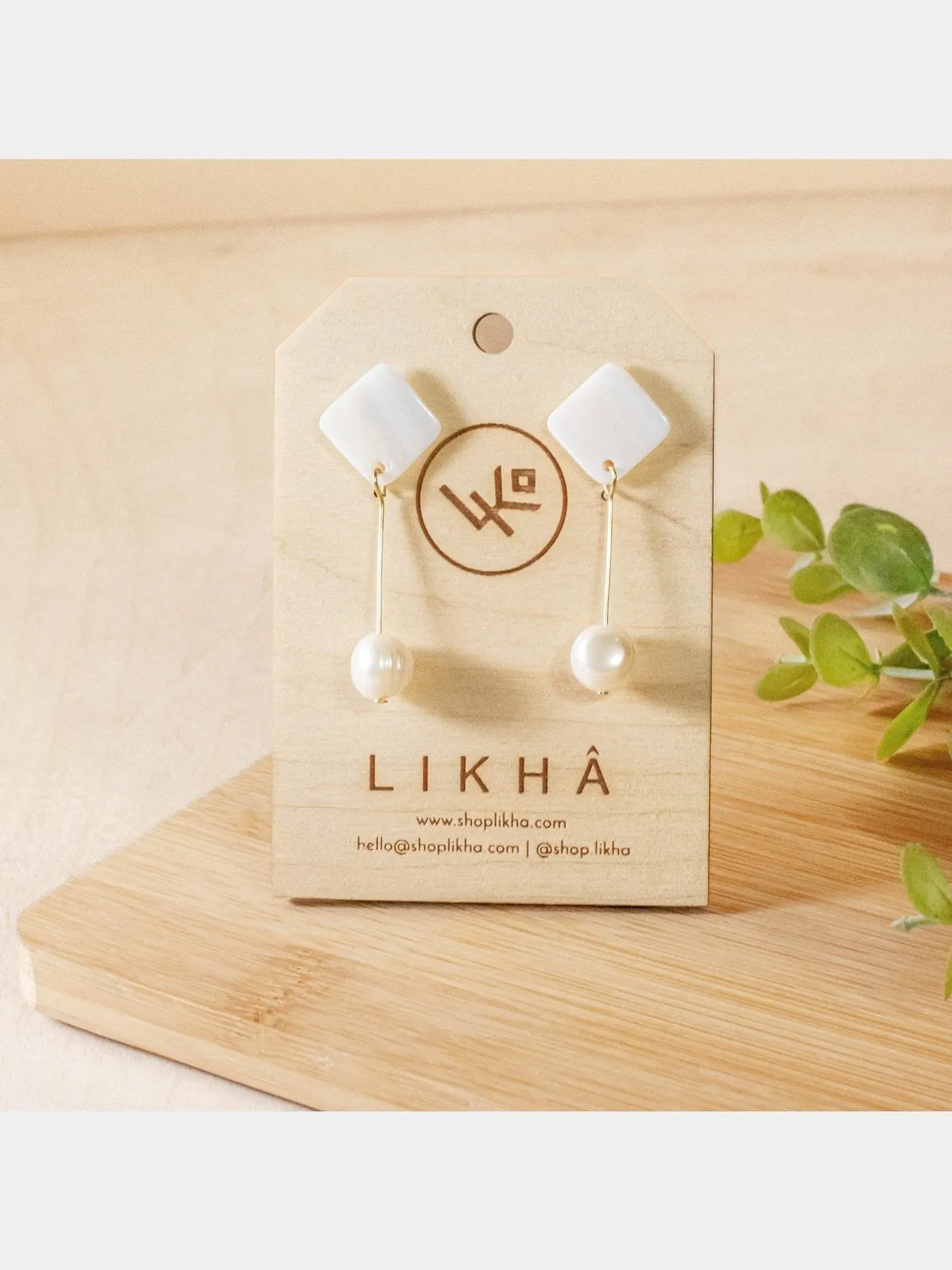 White Pearl Drop Earrings - Mother of Pearl | LIKHÂ